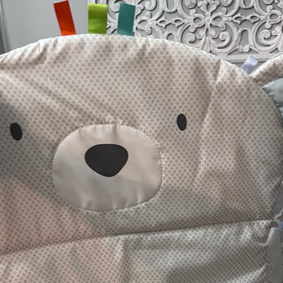 Bright Starts Tummy Time Prop & Play Activity Mat - Polar Bear, Ages Newborn + - Picture 4 of 10